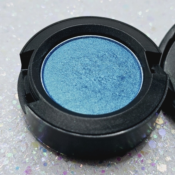 MAC Cosmetics Parrot (MAC Originals Collection) Limited Edition/Rare Eyeshadow - Picture 10 of 11